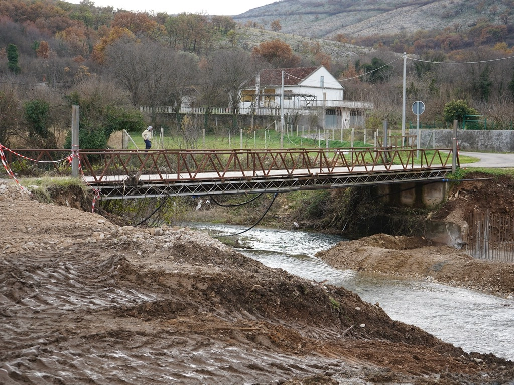 Započeli radovi na sanaciji i rekonstrukciji mosta na rijeci Jasenici (video)